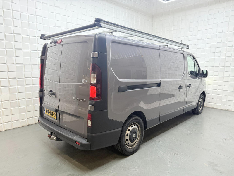44840420-5.jpg