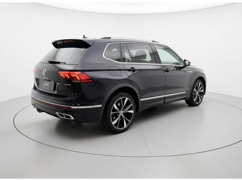 47331796-5.jpg