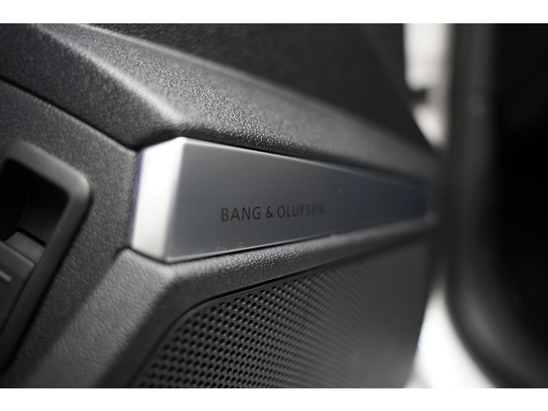51789027-4.jpg