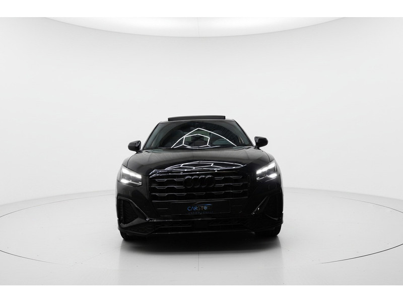 54137521-1.jpg