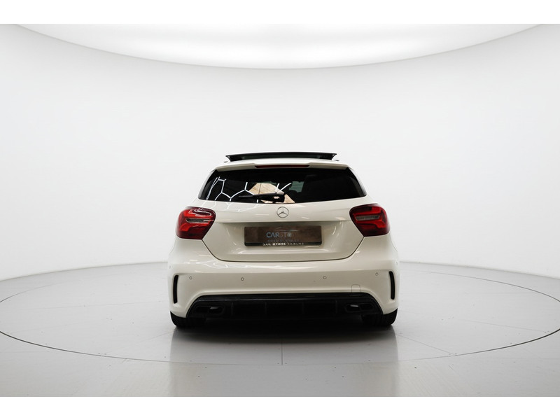 54413608-5.jpg
