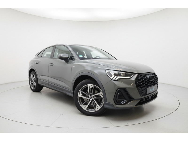 54793813-2.jpg