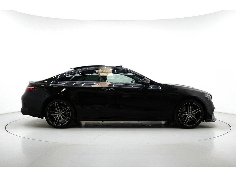 56361341-4.jpg
