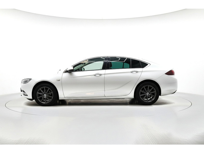 56430942-3.jpg