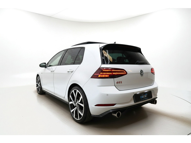 56659056-7.jpg
