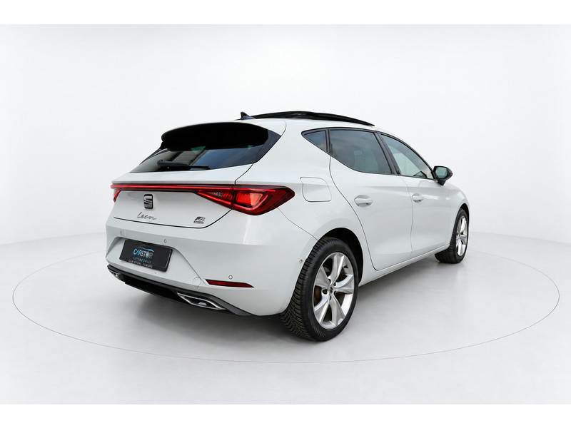 56914922-7.jpg