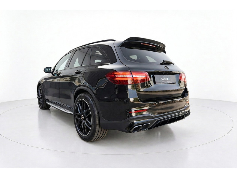 56927607-7.jpg