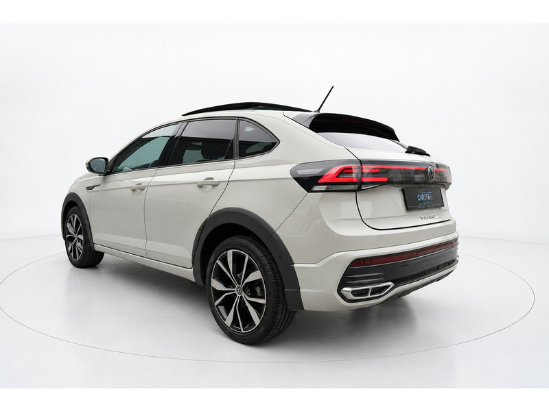 57122889-7.jpg