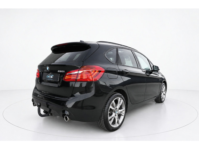 57208847-5.jpg